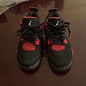 Jordan 4 11C used like new.